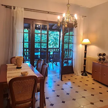 Theanthi Kefalari * Elliniko (Argolida)